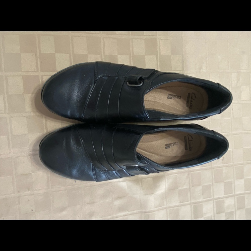Clarks Collection Womens‎ Black Leather 1.5” Heel Slip On Loafers 15807 Size 9.5